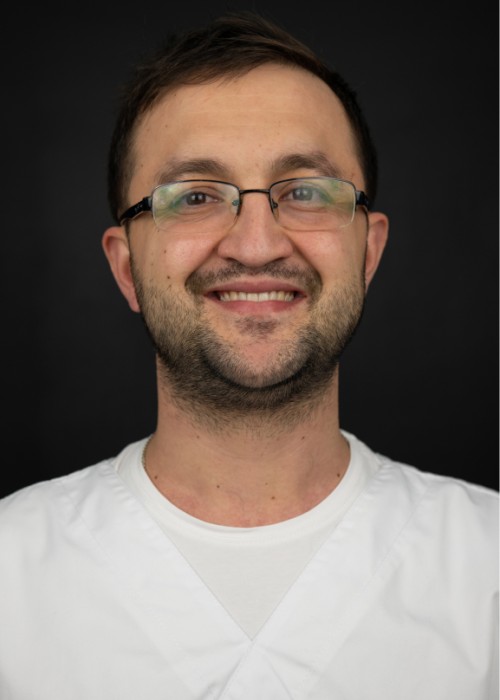 Dr. Vitalie Osman